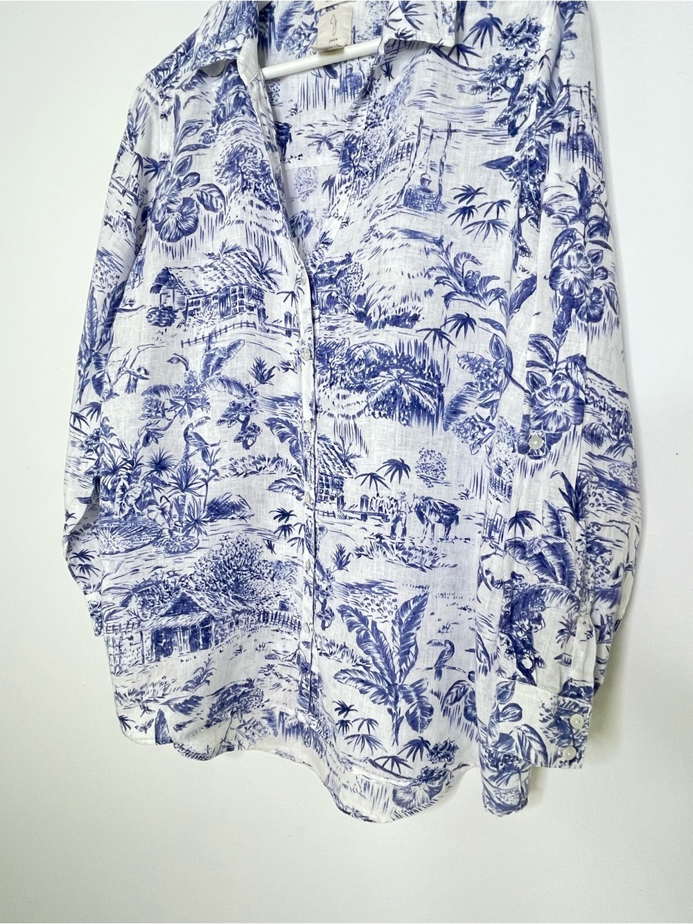 Resort | Joie Blue Toile Off White Linen Button Down | Relaxed Roll Tab Sleeve S - Picture 6 of 12